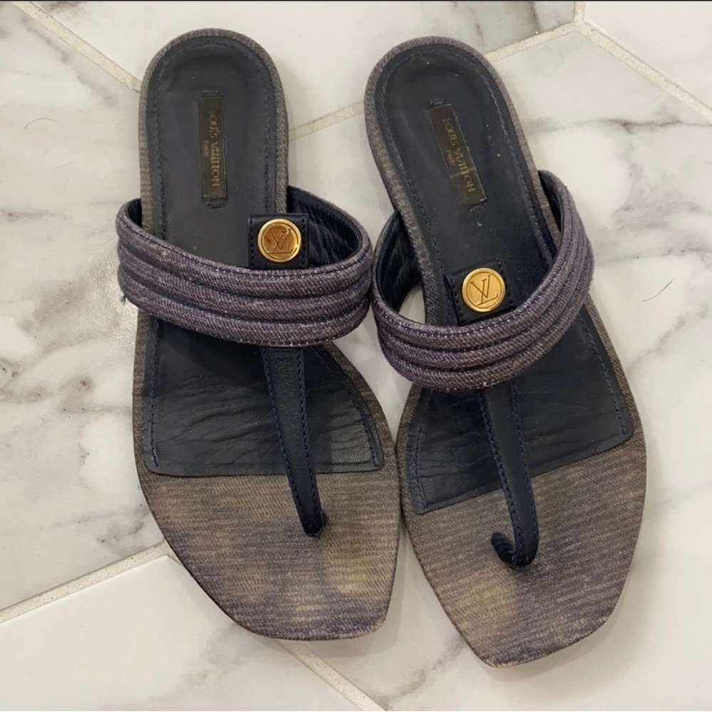 🤍🤍Pre-Loved Louis Vuitton 🤍🤍 Thong Sandals